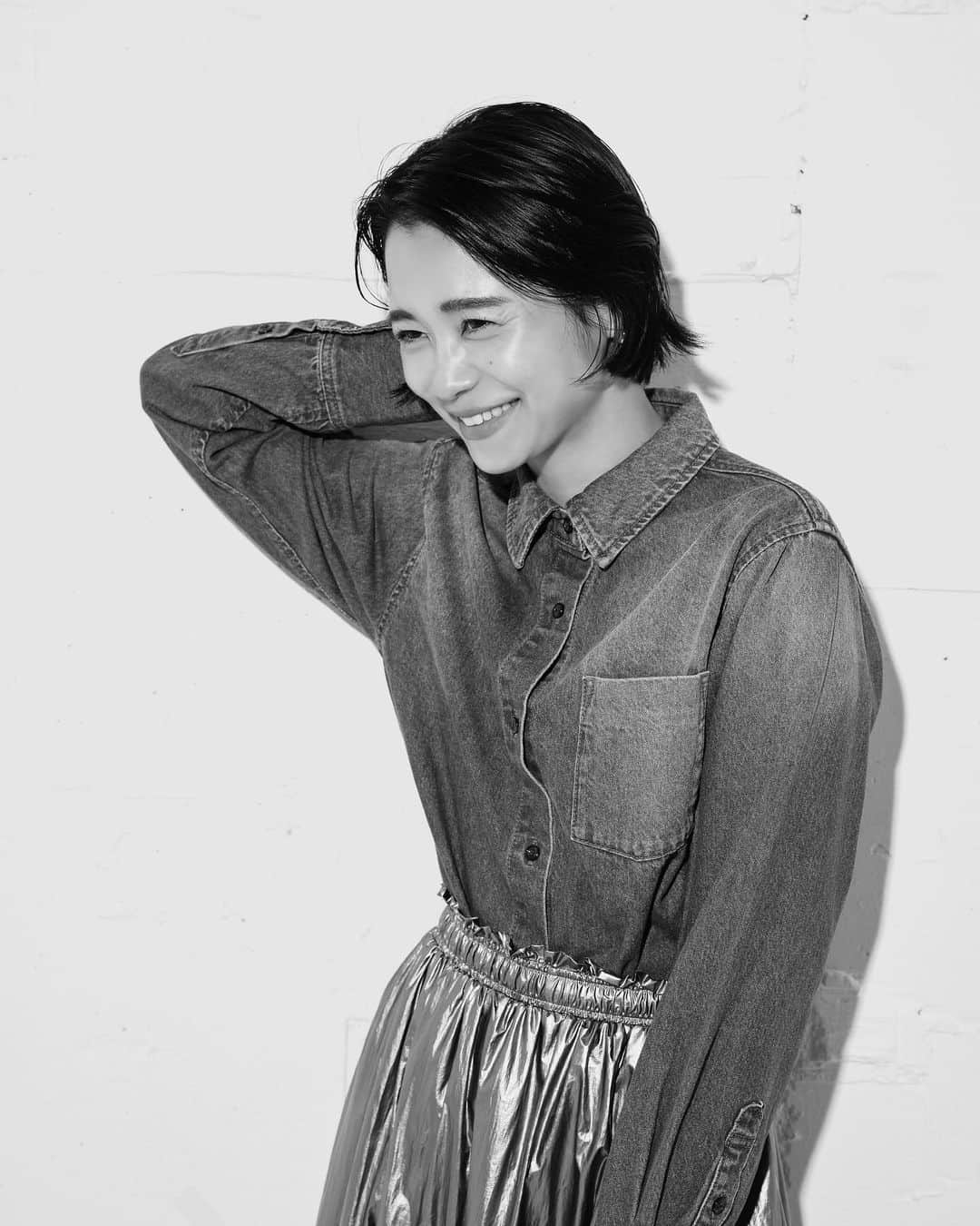忍舞のインスタグラム：「デニム企画に参加しました✨ わたしの愛用品も紹介してるので ぜひみてね♡  #ジーナシス」