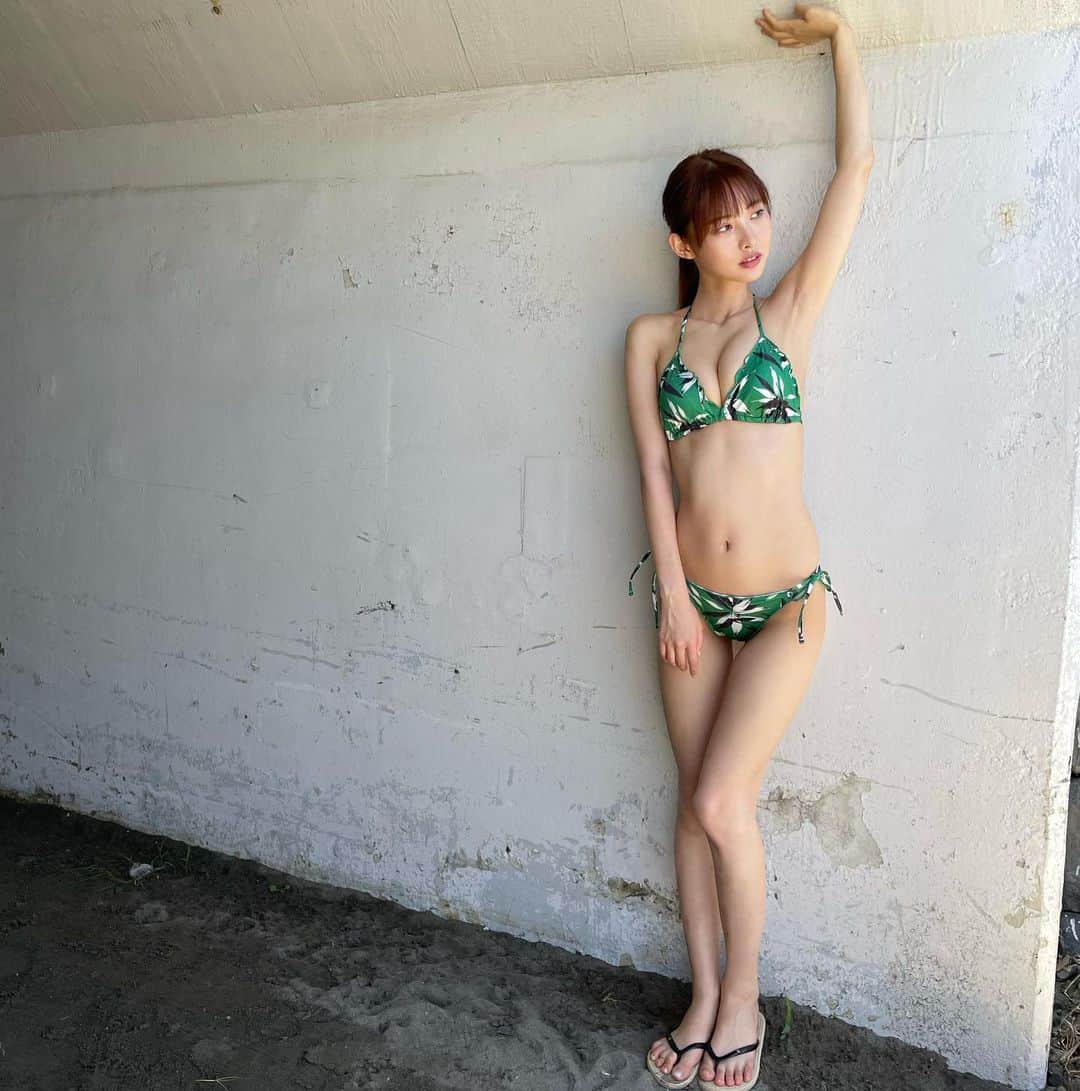 あのんさんのインスタグラム写真 - (あのんInstagram)「今年、みんなもう海行った？？🌊👙 わたしはま！だ！です( ◜ᴗ◝)  . #japanesegirl #model #sexy #selfie #animegirl #셀카 #셀스타그램 #패션스타그램　#데일리 #asiangirl #cosplay #좋아요 #맞팔 #YouTube #グラビア #日系穿搭 #summer #女孩 #소녀　#长发 #japan #sunset #sea #followme #彼女 #ワンピース #bikini #bikinigirl #party #dress」7月29日 21時40分 - anon_551