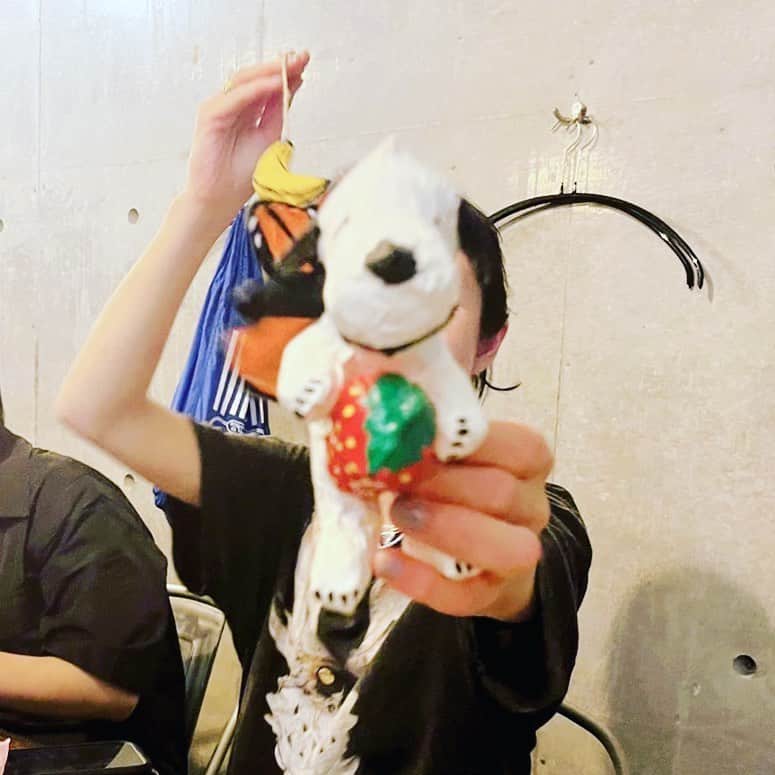 伊藤信子のインスタグラム：「🍌🐶🍓」