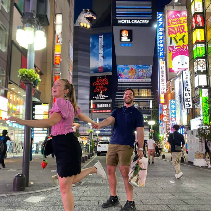 MagicalTripさんのインスタグラム写真 - (MagicalTripInstagram)「🍻Shinjuku bar hopping tour 📍 Tokyo  Best Japan travel buddies! What a lovely couple🥰  Big Thanks for joining our tour!  #thingstodoinjapan #thingstodointokyo #thingstodoinosaka #tokyotours #japannightlife #tokyonightlife #tokyojapan #tokyo #tokyotrip2023 #tokyotrip #japantourismboard #japantourguide #japantour2023 #japantourism #japantourist #JapanTourism #japantour #tokyotravelguide #tokyotravel2023 #tokyotraveling #tokyotraveltips #tokyotraveler #tokyotraveller #tokyotravel #tokyotravels #Shinjukubarhop #magicaltrip #Shinjuku #japantrip🇯🇵」7月29日 22時00分 - magicaltripcom