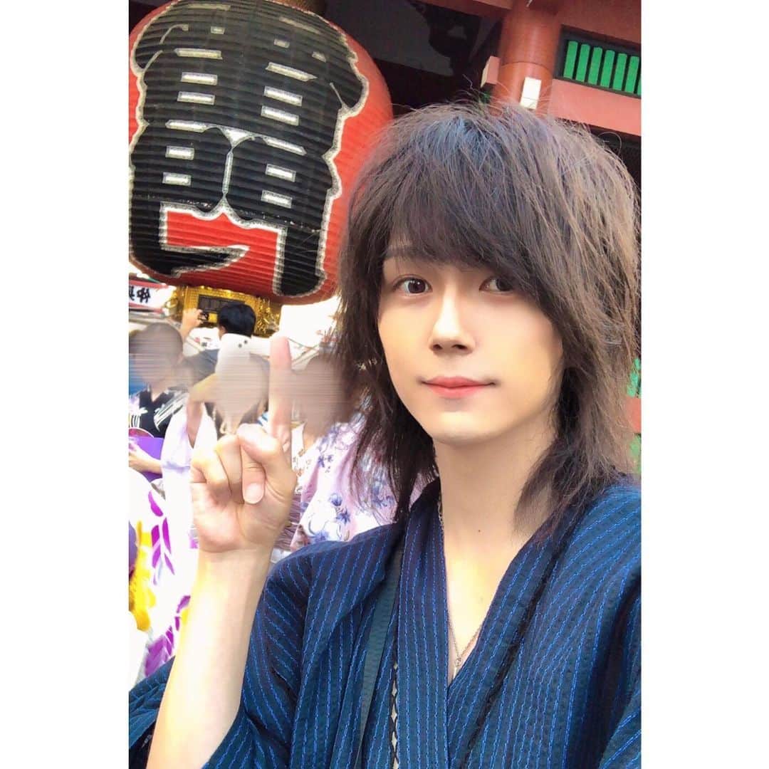 水谷駿さんのインスタグラム写真 - (水谷駿Instagram)「. 隅田川花火大会に行ってきた！  #隅田川花火大会 #隅田川花火大会2023 #花火大会  #花火大会🎆  #花火大会2023 #花火好きな人と繋がりたい  #夏祭り #夏が好き #夏が好きな人と繋がりたい  #甚平 #甚平男子  #浴衣  #浴衣男子  #ぼっち花火大会」7月29日 22時08分 - shunmizutani_official