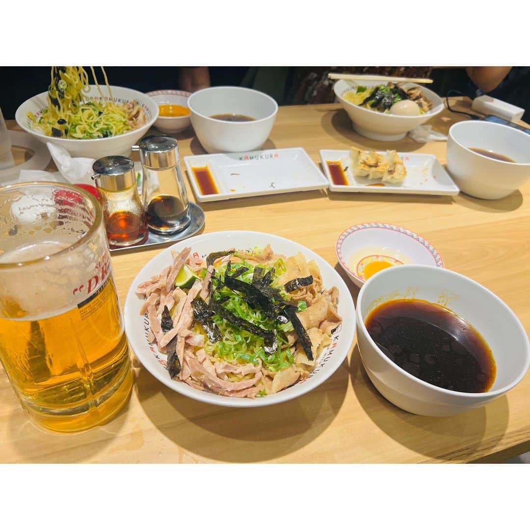 小泉みゆきのインスタグラム：「およそ、乙女3人の食卓ではなかった。」