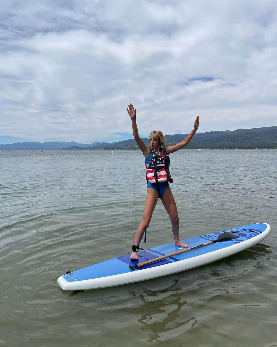 サニー・ペラントさんのインスタグラム写真 - (サニー・ペラントInstagram)「Lake Tahoe! Had such a fun time @starboundcomp !! Now off to @fdfiveworld 🤍 #dancer #lakethaoe #goingtofiveworld」7月29日 22時11分 - sunniepelant