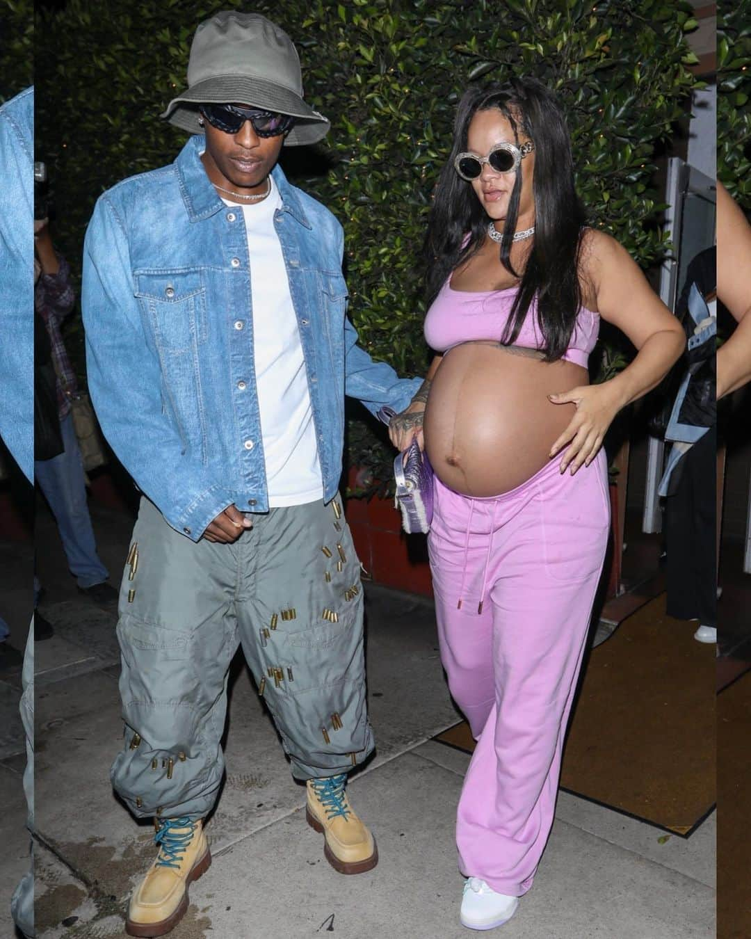 Just Jaredさんのインスタグラム写真 - (Just JaredInstagram)「Pregnant Rihanna shows off her bare baby bump in a pink outfit while stepping out for dinner with partner A$AP Rocky. #Rihanna #ASAPRocky Photos: Backgrid」7月29日 22時26分 - justjared