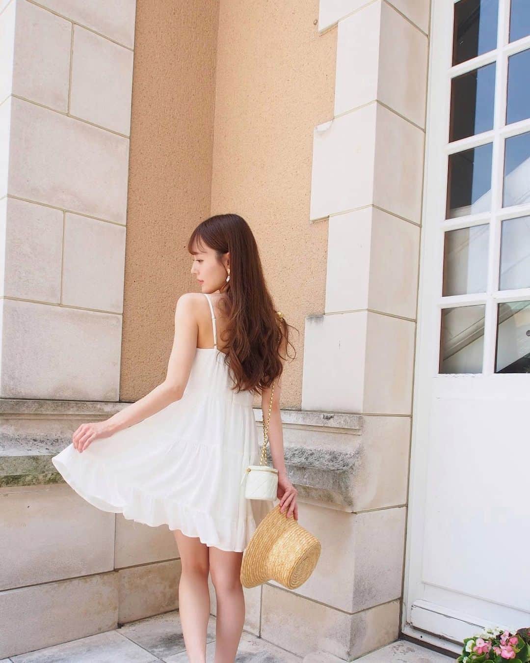 牧野真鈴さんのインスタグラム写真 - (牧野真鈴Instagram)「やっぱり大好きな白色ワンピース🤍」7月29日 22時23分 - makino_marin