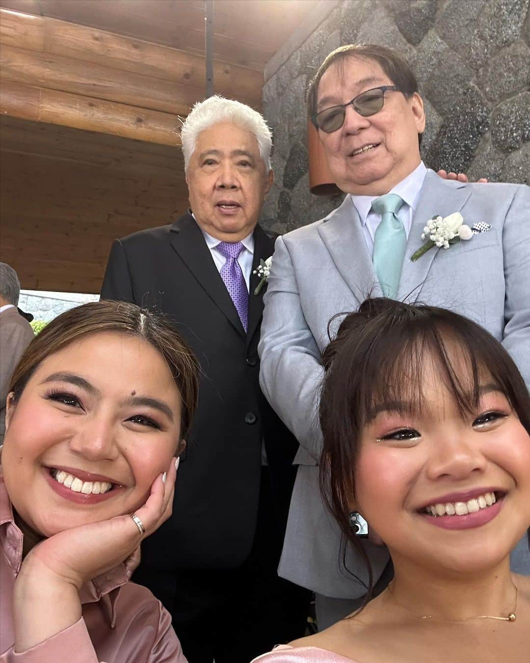 Miles Ocampoさんのインスタグラム写真 - (Miles OcampoInstagram)「You deserve all the love and happiness, my ate sez.. Congratulations, Mr. and Mrs. Atayde 👰🏻‍♀️💍🤵🏻」7月29日 22時25分 - milesocampo