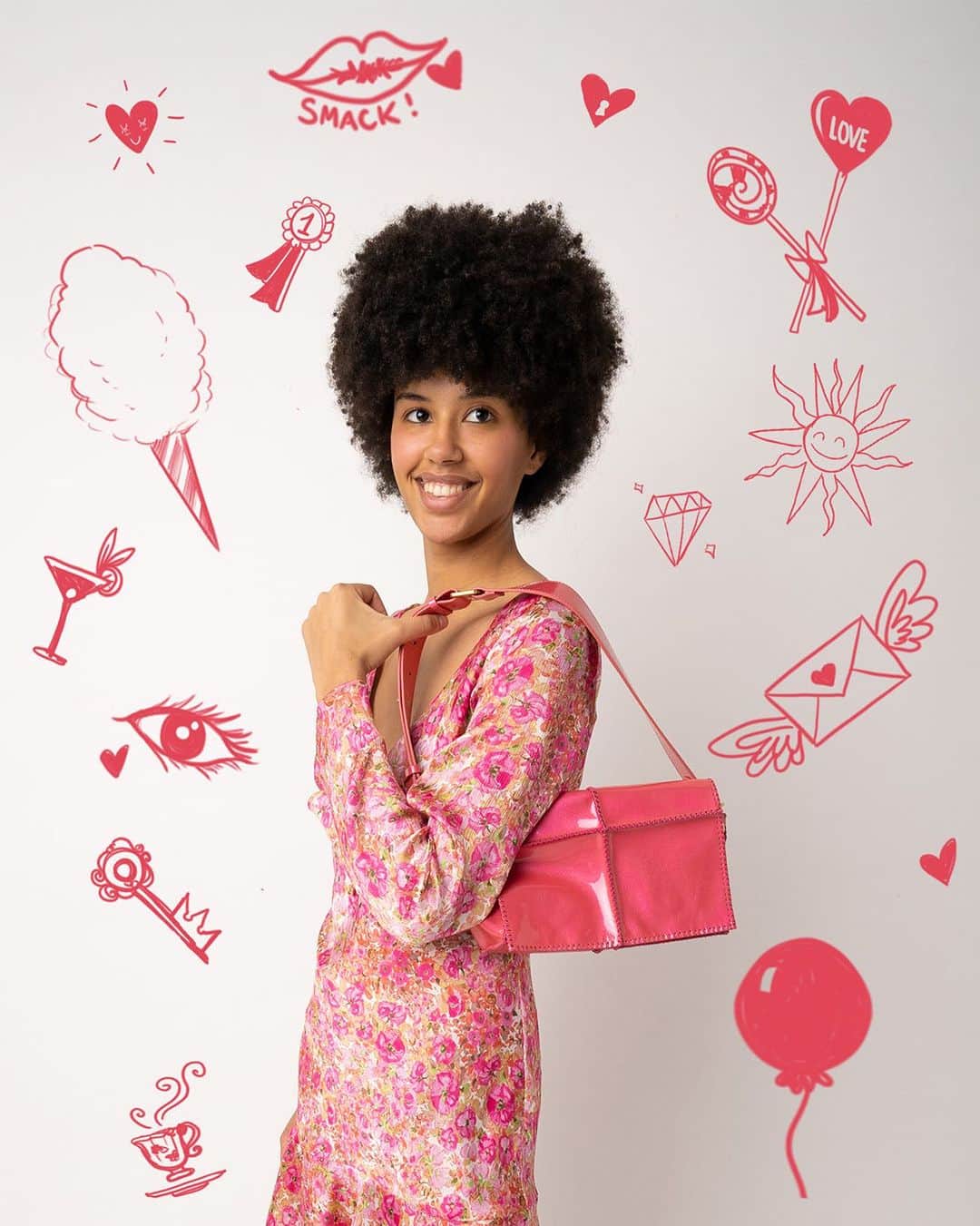 ジャマンピュエッシュさんのインスタグラム写真 - (ジャマンピュエッシュInstagram)「Baby doll pink limited edition in patent leather. #jaminpuech #barbiecore #pinkpower #bag #pink」7月29日 22時35分 - jaminpuech