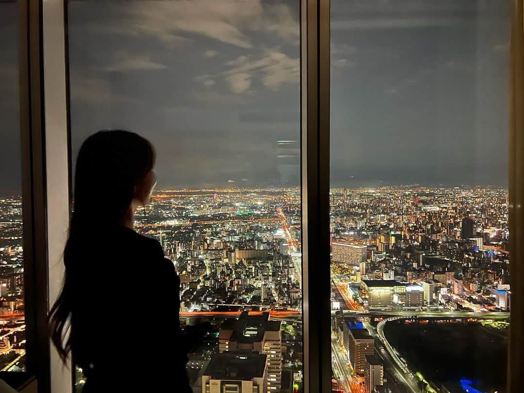 チョン・ジユのインスタグラム：「🌃」