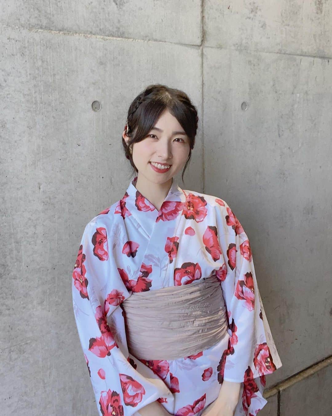 のインスタグラム：「今日は自分で着付けと髪型やった日でした〜👘  兵児帯は最近流行ってるそうで初めて買ったよ！どうでしょう？☺︎  . . #浴衣 #兵児帯 #浴衣ヘアアレンジ  #浴衣女子 #夏コーデ」