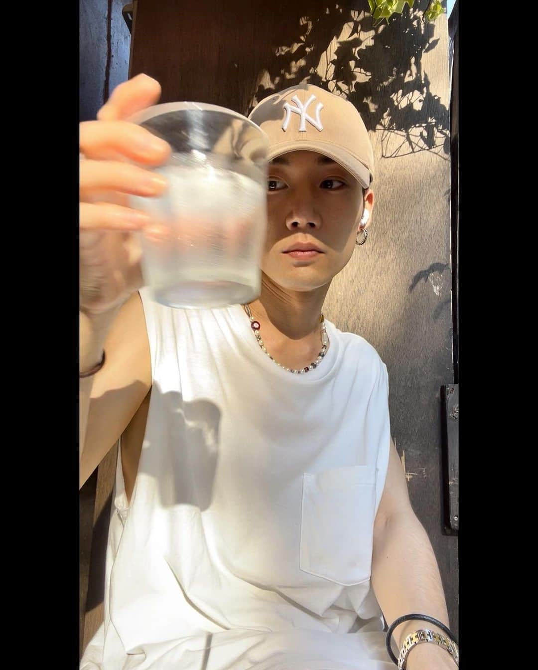 花沢将人のインスタグラム：「🌺🌿🥵」