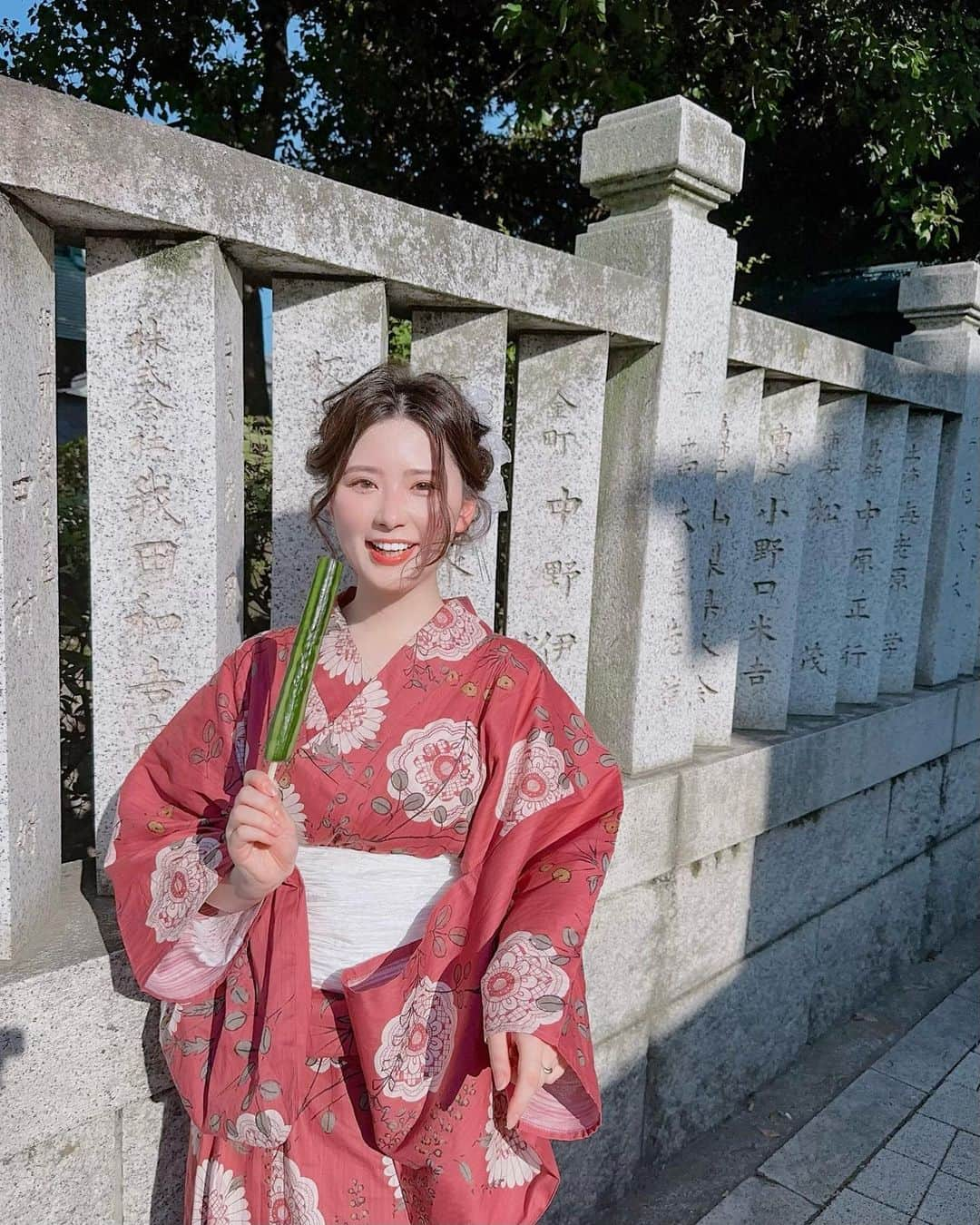 伊藤奈月さんのインスタグラム写真 - (伊藤奈月Instagram)「⁡ 夏だね🎐 ⁡ 今年は まず柴又の花火大会😌 柴又の花火は 多分 3回目？かな？🎇 ⁡ 下町っぽい 雰囲気が素敵🍵 ⁡ #花火大会  #夏祭り  #かき氷  #屋台 #浴衣  #浴衣ヘアアレンジ」7月29日 22時57分 - naachan__