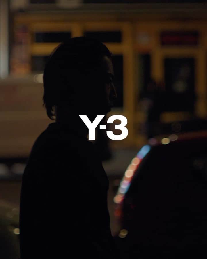 ワイスリーのインスタグラム：「Y-3 in Berlin, through the eyes of @thyagosainte.  Coming soon.  Y-3 Fall Winter 2023 Director @thyagosainte  Creative Direction @reidjamie Styling @robbiespencer  Casting @affaosman  Hair @rubyhowes  Makeup @stephaniekunzmakeup  Production @faragoprojects   #adidas #Y3 #YohjiYamamoto」