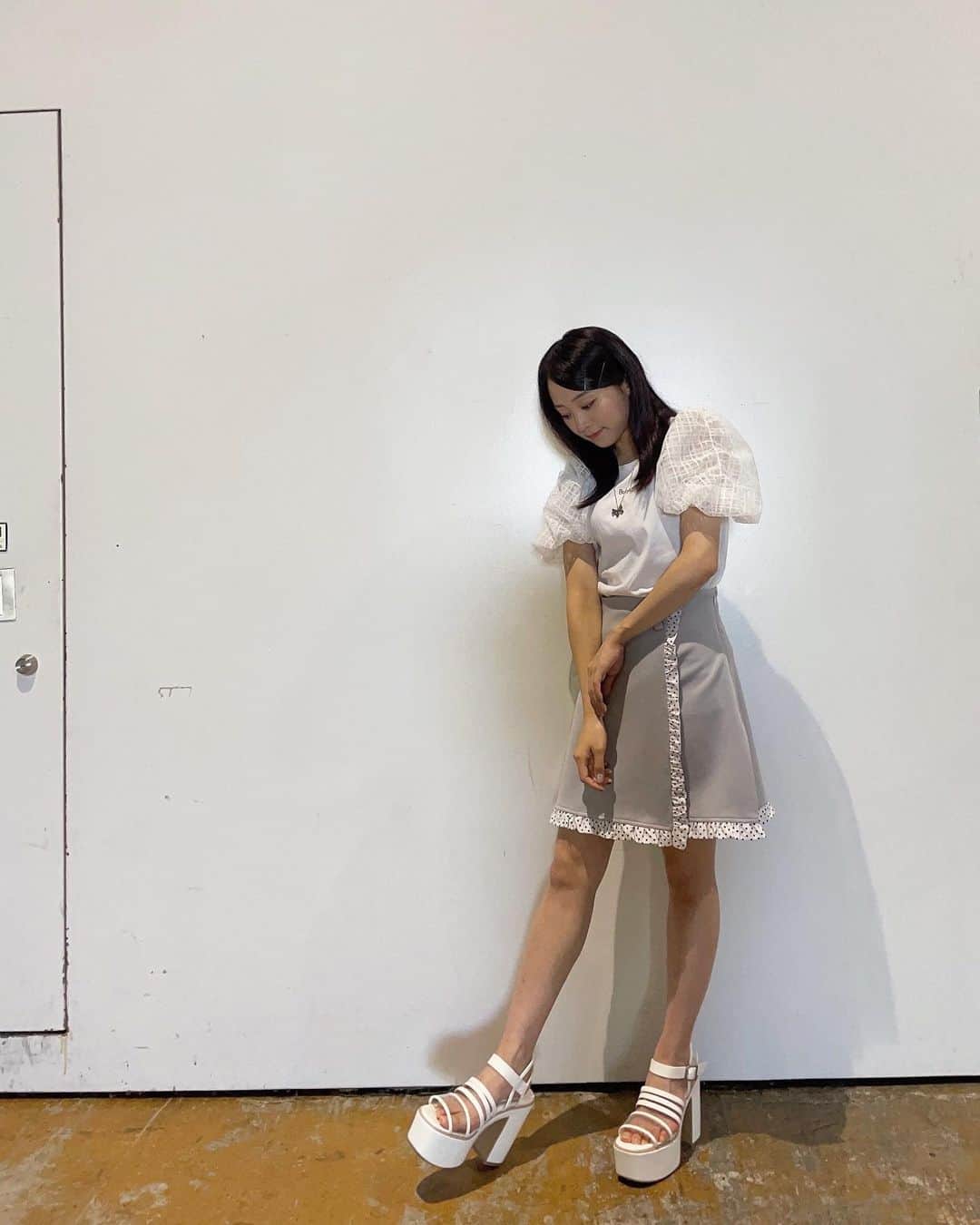 坂口渚沙のインスタグラム：「リアルお話し会ありがとうございました  明日が本当に最後、、 噛み締めます😊  #ootd #低身長コーデ」