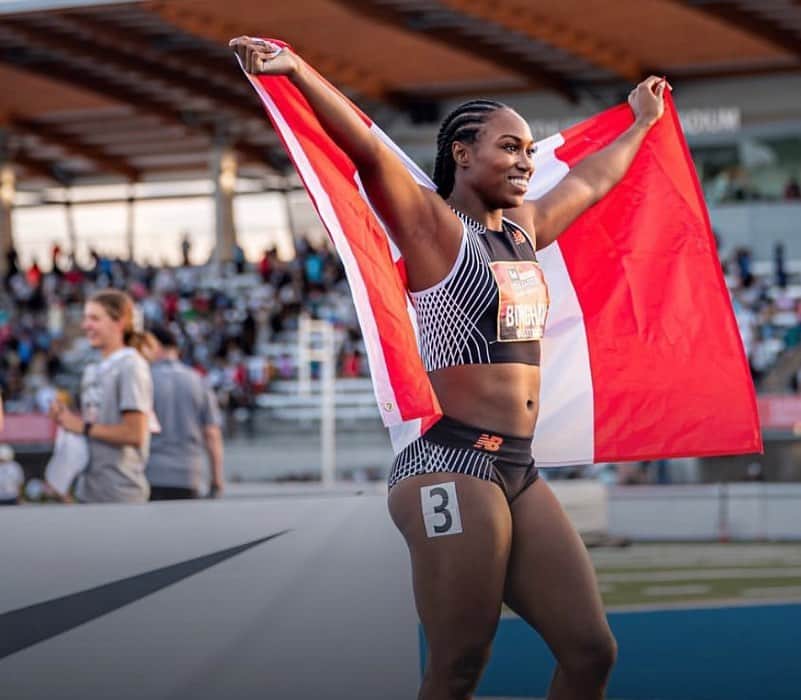 カミカ・ビンガムのインスタグラム：「3-time National Champion 🤍   This one is a little different. New environment. New coach. No training group. Colder climate. But my coaching and medical support has been what I truly needed! God has me right where He needs me to be.」