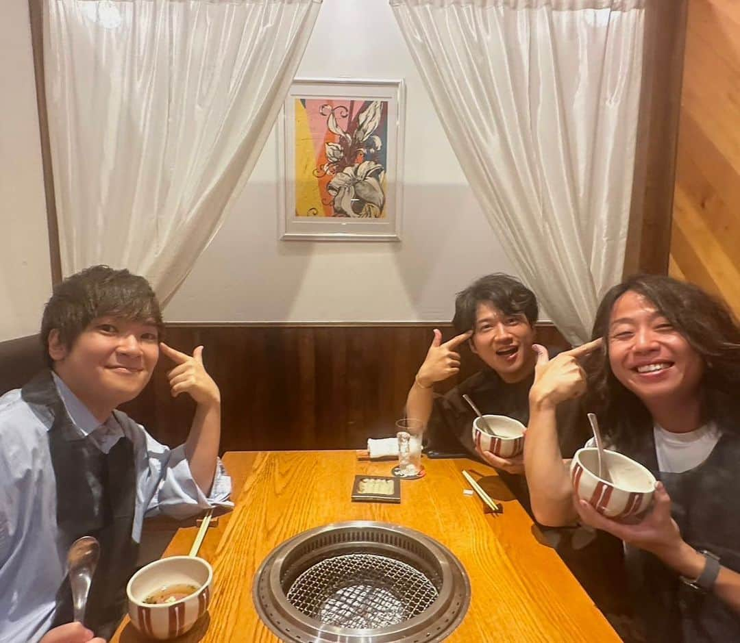 Tomoyaのインスタグラム：「おかえり肉充電🥩 ヨコサワおめでとう☺️   #世界のヨコサワ #焼肉部 #肉充電」