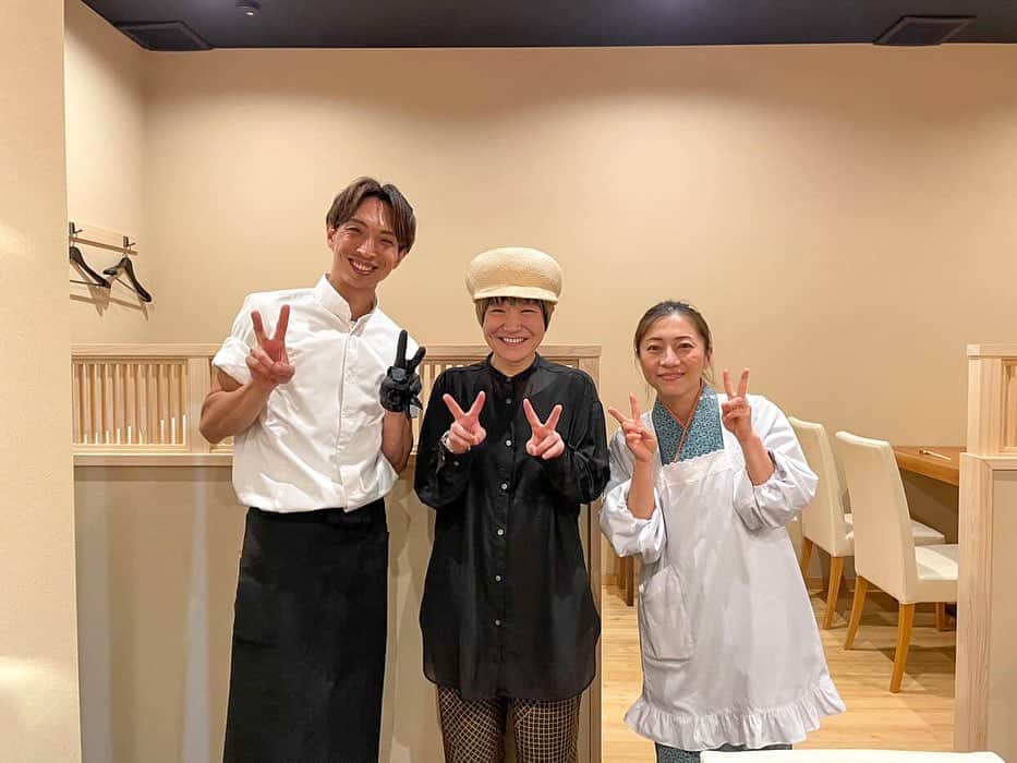 和田美枝さんのインスタグラム写真 - (和田美枝Instagram)「とんかつってこんなにも一口一口楽しめるんやぁ〰️って。  胃も心も満たされた🐖⚡️⚡️⚡️  #とんかつ屋さん #弎人 @mitari_2023  #ずっと美味しかった」7月29日 23時39分 - miewada