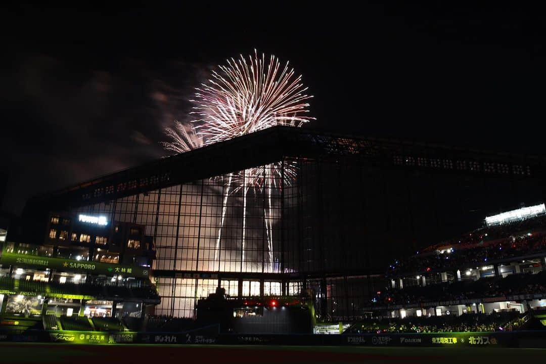 谷口雄也さんのインスタグラム写真 - (谷口雄也Instagram)「おやすみ🎆  #esconfieldhokkaido  #hokkaidoballparkfvillage  #超夏祭り  #北海道日本ハムファイターズ  #lovefighters」7月30日 0時04分 - yuya_taniguchi