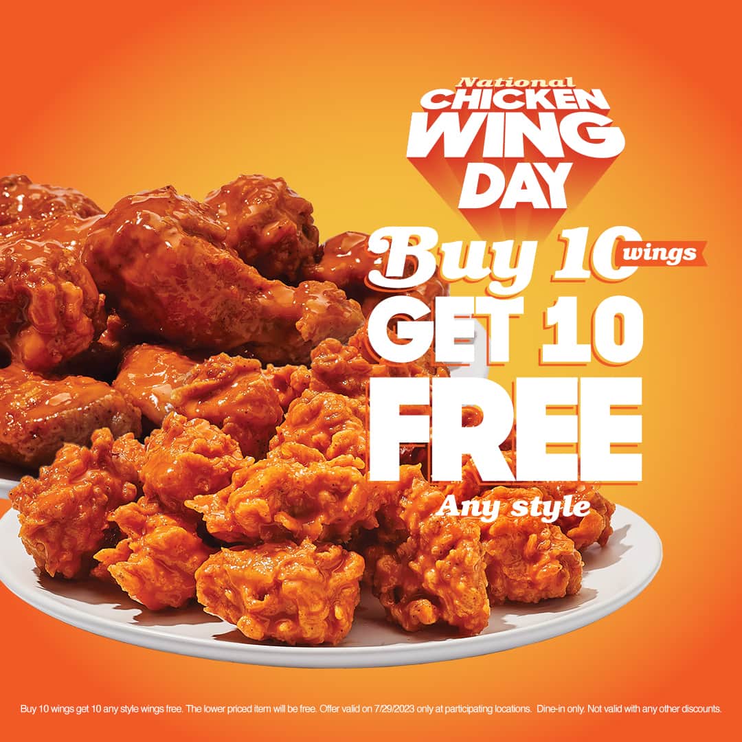 Hootersさんのインスタグラム写真 - (HootersInstagram)「Some believe in finding The One. But we believe there’s the perfect Twenty out there for everyone. Buy 10 wings any style and get 10 free* for #NationalChickenWingDay. *The lower priced item will be free」7月30日 0時00分 - hooters