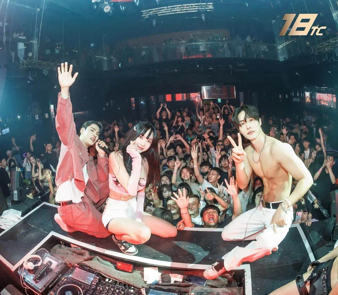 のインスタグラム：「Thank you 18tc ❤️  We really  enjoyed with you guys!! See you sooon !!!」
