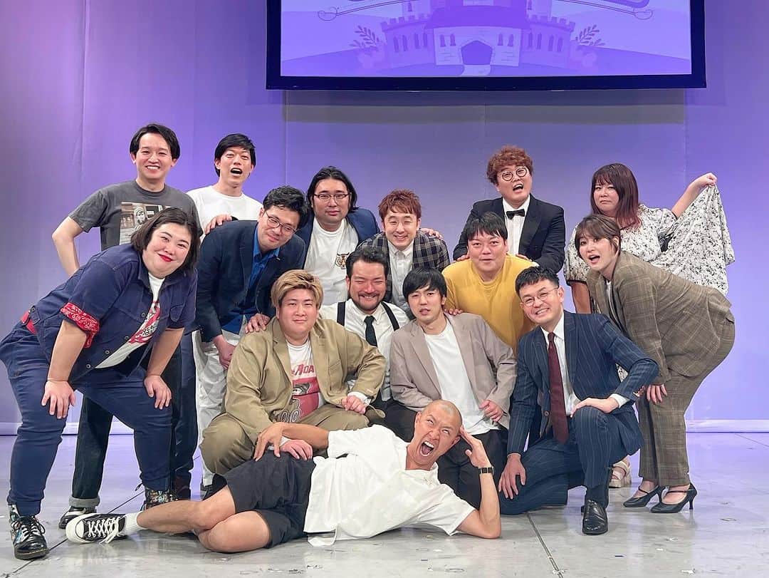 堀川絵美のインスタグラム：「【もちもち王国】 4ヶ月ぶりの開催🏰  たくさんご来場＆ご視聴ありがとうございました！！ 次は10月を予定しております！ 満席でやれたらいいなと思ってます〜  清友、おつかれさまよ！ これからは作家さんとしてよろしくよ！  もちもち終わりで食べた、 てげてげ @tegetegekouhei  の冷やし辛麺最高だったなあ〜 みなさまもぜひ！  #もちもち王国 #NSC33期 #ポスターの今井の頭にこだわりました #俺だけ実写やんけとお怒りでした」