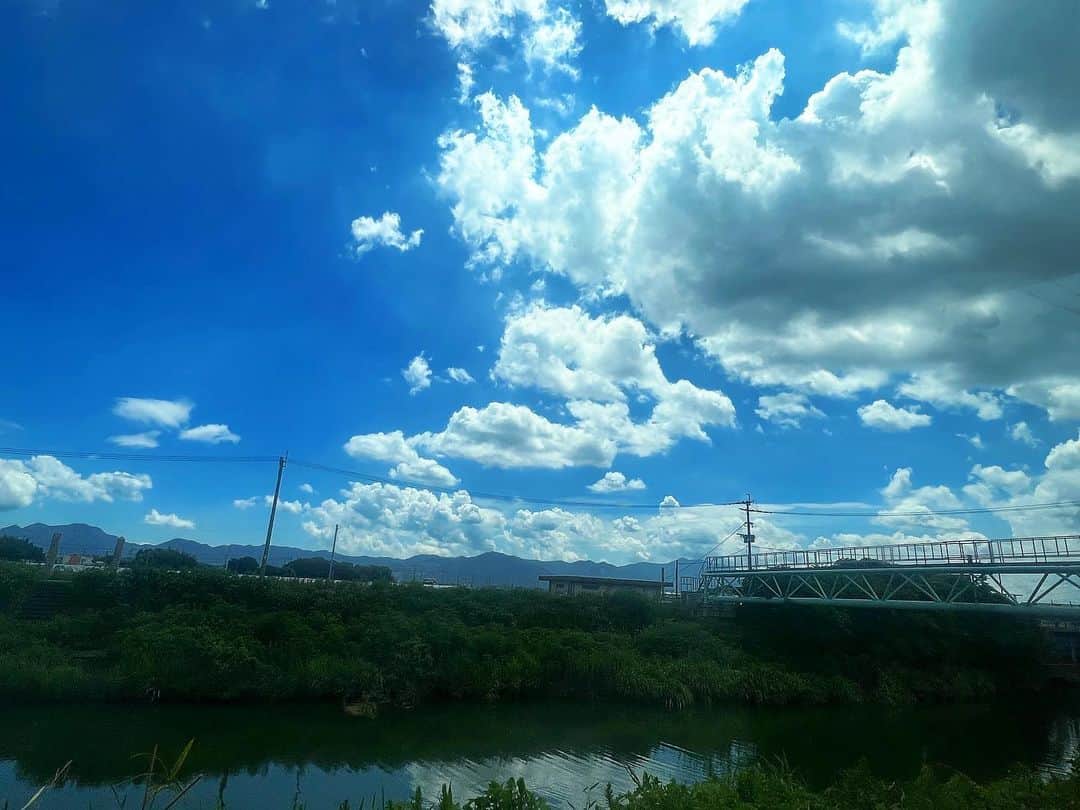 りゅうのインスタグラム：「大地は自分だ、夢は大空の様に抱け。」