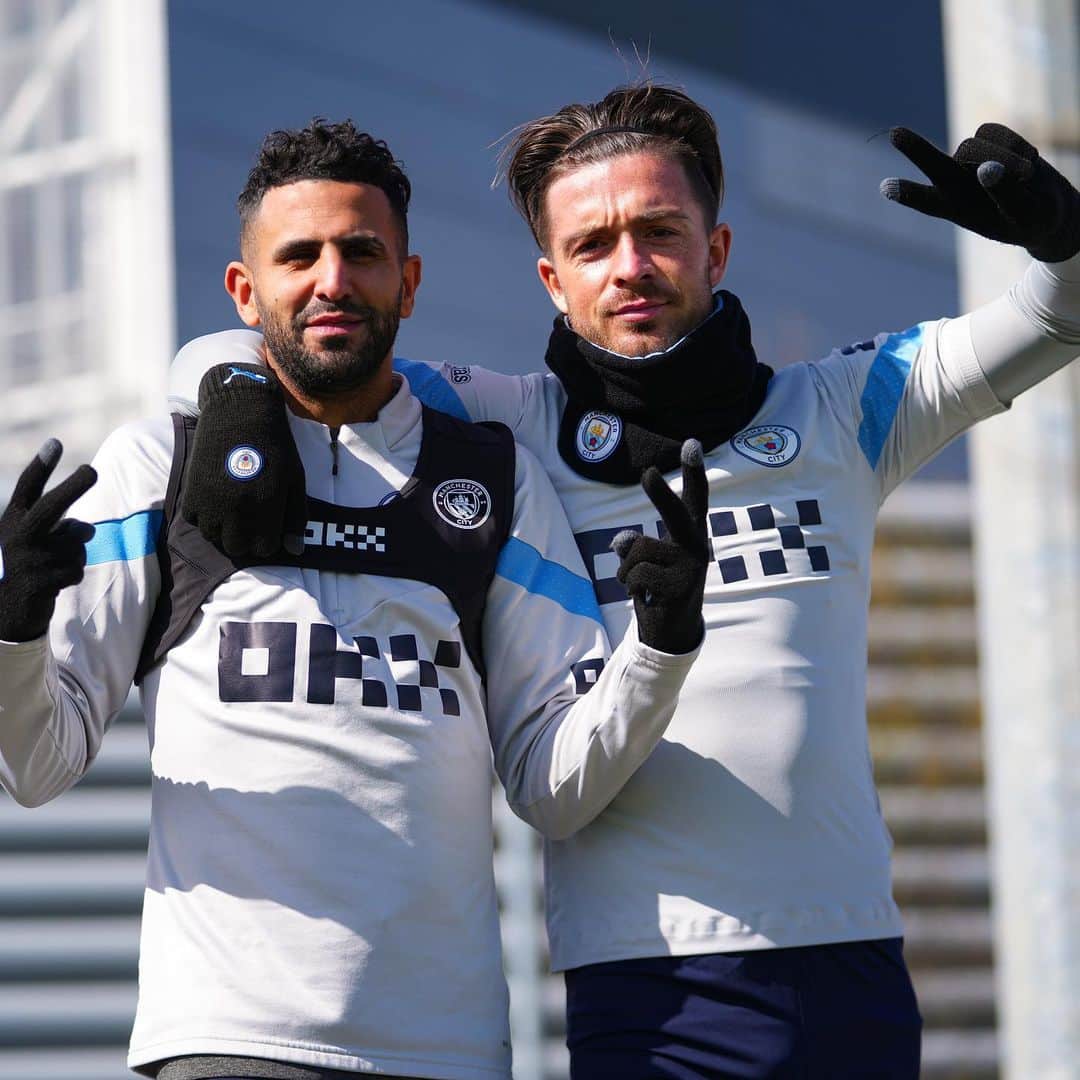 ジャック・グリーリッシュのインスタグラム：「Ahhh Riyad!! 🤣 What a guy!! One of the funniest guys I’ve ever met and one of the best I’ve ever played with 🪄 all the best my brother you will be missed 🫶🏻💙」