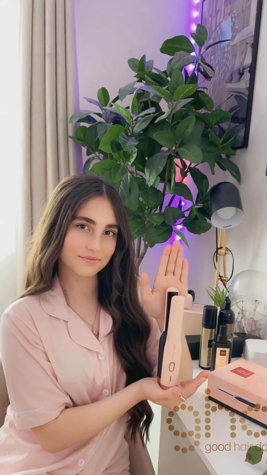 Laertaのインスタグラム：「This year, the collection ghd’s bestselling tools with the campaign slogan ‘TAKE CONTROL NOW’, to remind us all to regularly self-check. With every purchase of each new ghd pink limited-edition tool, ghd will donate £10 to Breast Cancer Now (UK) or €10 to Irish Cancer Society (IRL). In 2023, ghd celebrates 20 years of supporting breast cancer charities with its annual Pink campaign, which has raised more than £23m for breast cancer charities worldwide, while putting a spotlight on the importance of self-checking.  Give your support NOW at ghdhair.com 💗  @ghdhair」