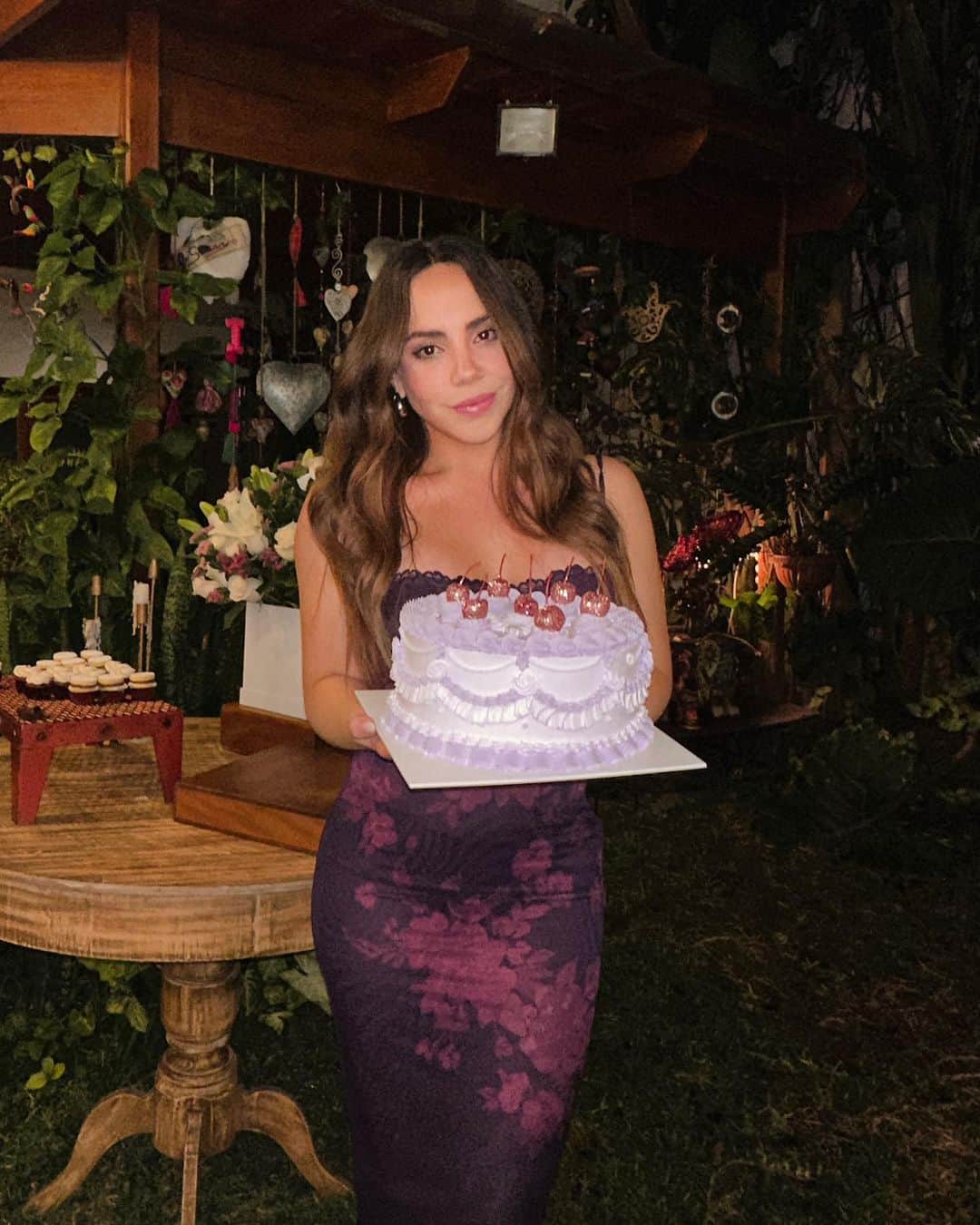 Katy Esquivelのインスタグラム：「26.07.23 ✨Memorias especiales del capítulo 34 de mi vida   Gracias @partystoreperu , @dulcefinaoficial , @riccadonna.pe y @drop_social_pe por acompañarme a celebrar un día tan especial 🎂💕」