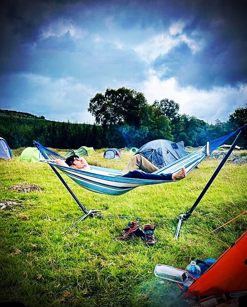 オーエン・マッケンさんのインスタグラム写真 - (オーエン・マッケンInstagram)「This is an advert for camping with a hammock」7月30日 4時37分 - eoincmacken