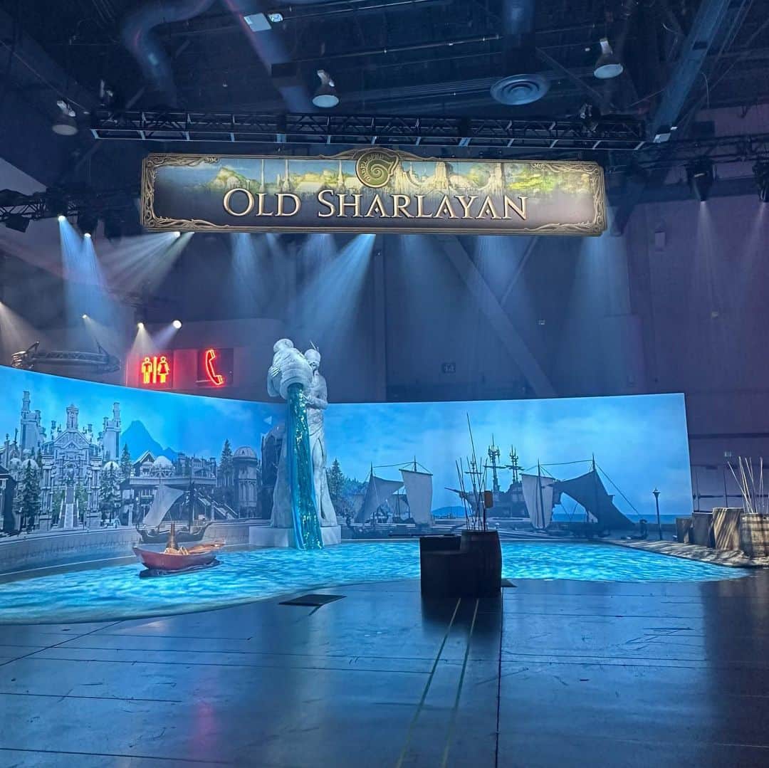 FINAL FANTASY XIVさんのインスタグラム写真 - (FINAL FANTASY XIVInstagram)「Here's a quick look at all the different showfloor activities at the Fan Festival 2023 in Las Vegas!  Which one is your favorite?  #FFXIV #FF14 #FFXIVFanFest」7月30日 4時56分 - ffxiv