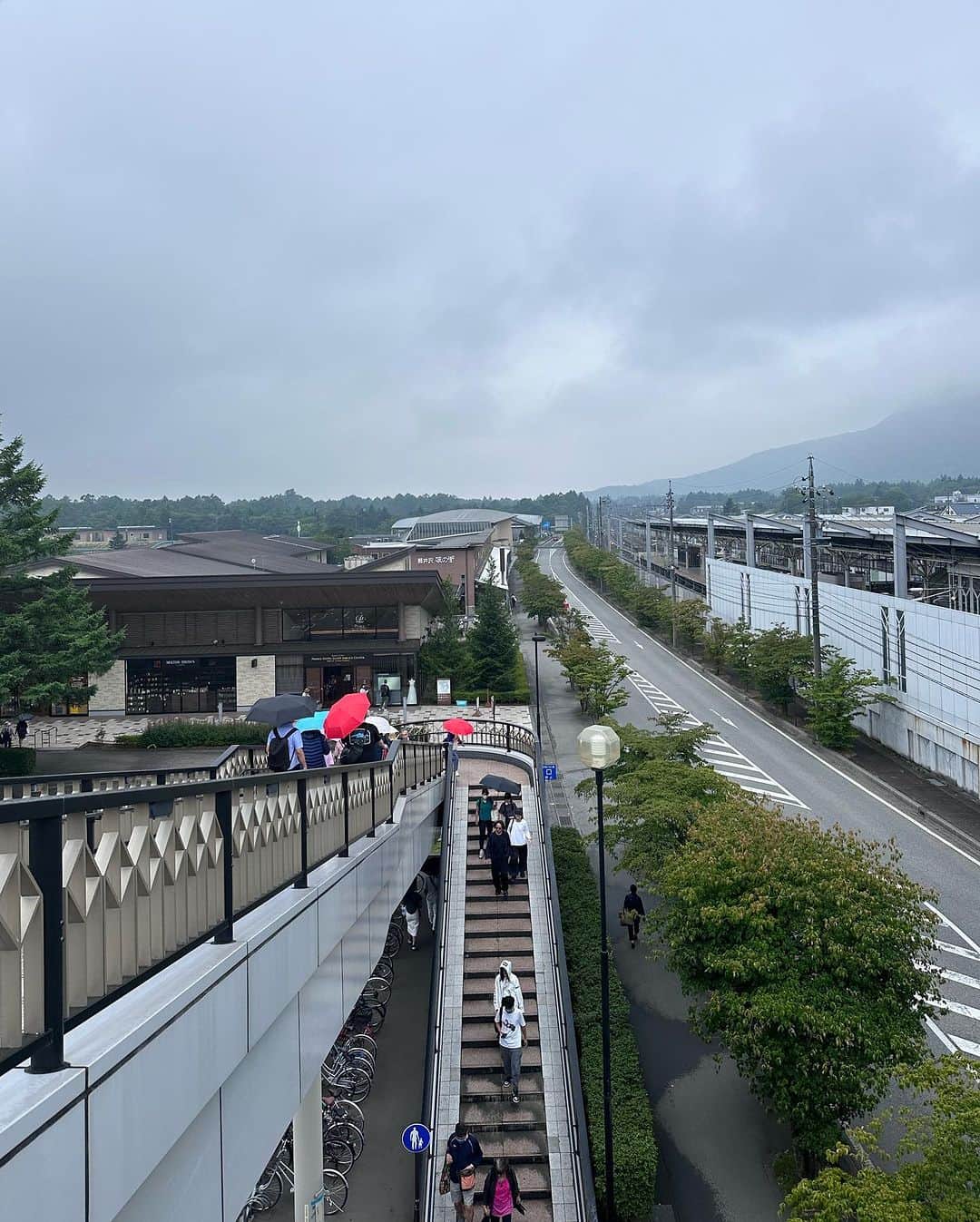 キム・ソナさんのインスタグラム写真 - (キム・ソナInstagram)「#☁️ #☀️ #sky  雨..も #☔️ 7월초..#lategram」7月30日 15時52分 - kimsuna_official