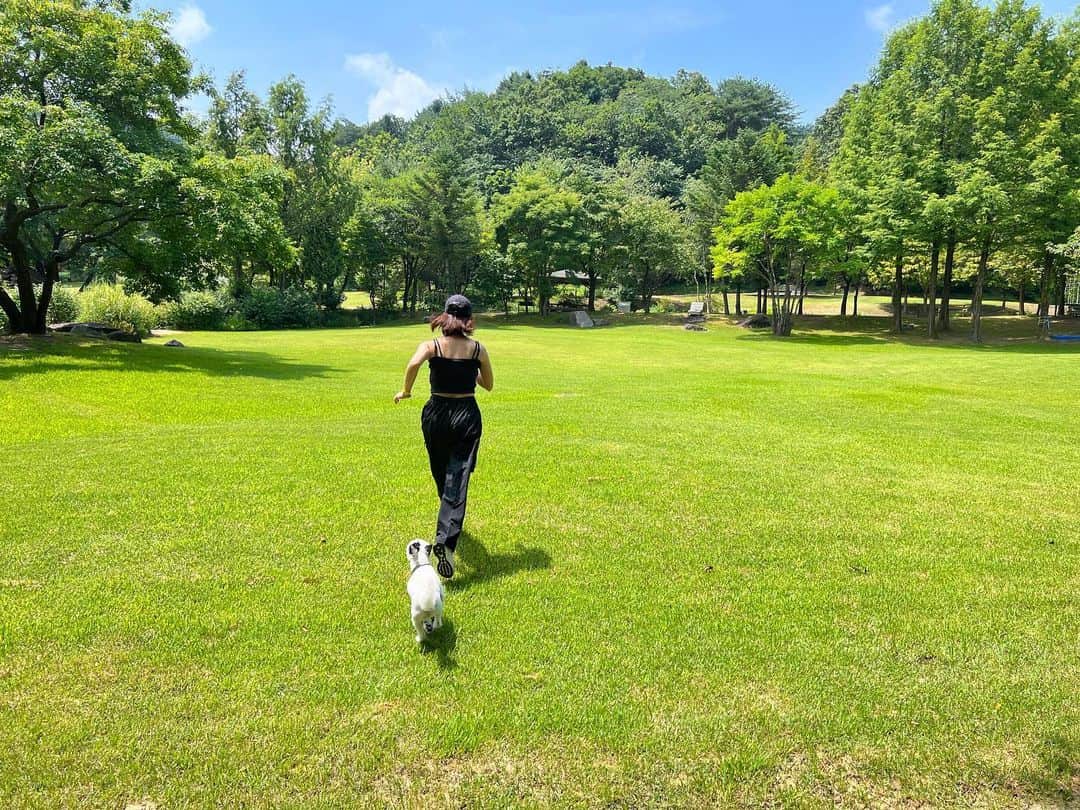 ノ・スサンナのインスタグラム：「핫핫핫핫썸머💛💚 #여름나기」