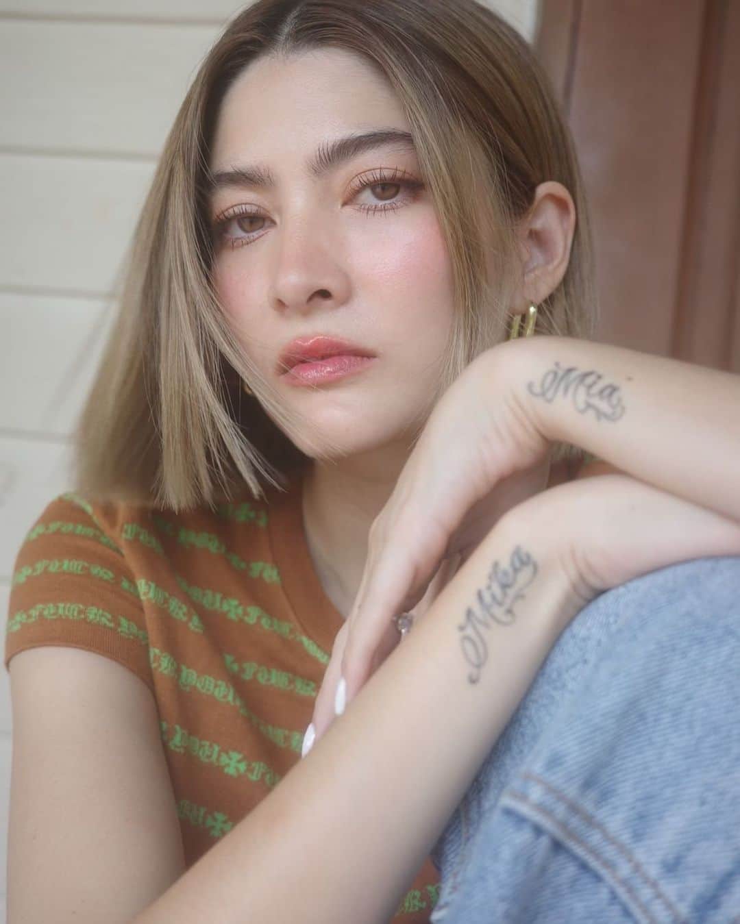 マギー・ラースリー・バーレンシエガーのインスタグラム：「ขอเข้าแก๊งได้มั้ยคะพี่ขา ☺️」