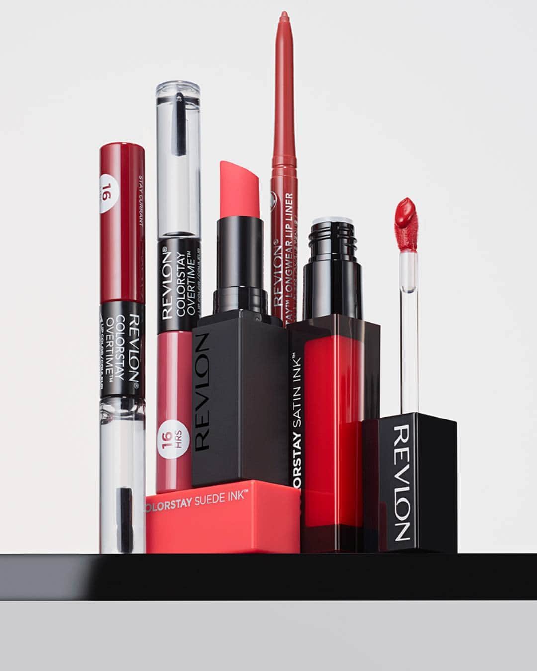 Revlonのインスタグラム：「Makeup that goes the distance 💋 #GetColorStayed」