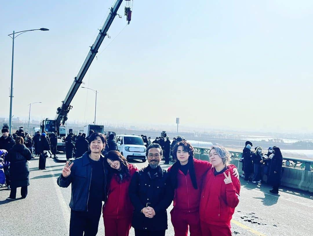 ユ・ジュンサンさんのインスタグラム写真 - (ユ・ジュンサンInstagram)「카운터즈  Let’s go  #경이로운소문2_카운터펀치  #가모탁 #도하나 #소문이 #추여사 #장물회장님 #이제 시작입니다」7月30日 9時10分 - yujunsang1128