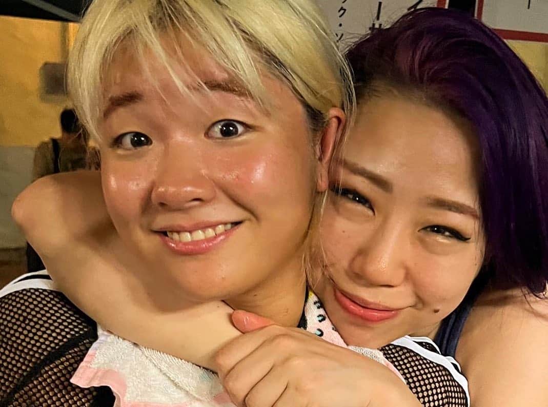 DASH・チサコのインスタグラム：「昨日の道場イベント＆誕生祭お越しくださいましたみなさま、ありがとうございました🎂♡ 昨日の自分の中のMVPは優里佳です😂😂  まだ先ですが…また道場イベント開催しますので(日程未定)気になっている皆さんは1度遊びに来てみてください❣️ ※おひとり参加でも楽しめます😆  お待ちしております😊 #仙女  #sendaigirlspro #女子プロレス #プロレス #SENJO #dashchisako  #笑うと目が無くなるタイプ」