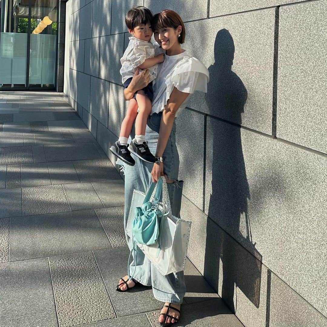 美生のインスタグラム：「皆様夏休みお疲れ様です🌻 ⁡ ⁡ 暑さに体力を奪われ 毎日ではないですが お弁当というミッションが増え 必死に過ごしております😵‍💫 ⁡ 昨日は 全身 @donobanweb コーデで お出かけしました♡ ⁡ ⁡ さて、来週はいよいよ 楽しみにしていたお仕事と帰省🐒 ⁡ 頑張りましょう〜！ ⁡ ⁡」