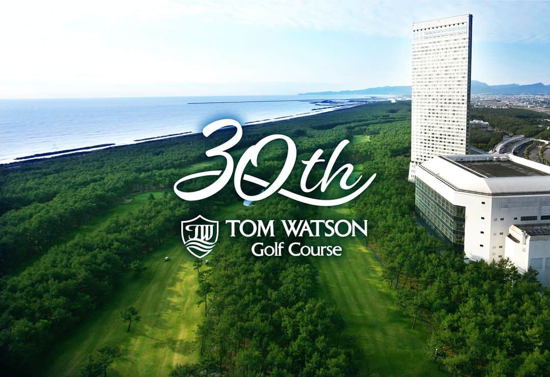 フェニックス・シーガイア・リゾートさんのインスタグラム写真 - (フェニックス・シーガイア・リゾートInstagram)「＼おかげさまで30周年／ ゴルフ界のレジェンド、トム・ワトソンが自ら設計・監修し、世界で唯一その名を冠したゴルフコース「トム・ワトソンゴルフコース」は、1993年7月30日の開場から、2023年7月30日をもって30周年を迎えました。  30周年を迎えることができましたのは、ひとえに皆さまの温かいご愛顧のおかげと心より感謝しております。 これからも、より良いコースメンテナンスやサービスの向上、様々なプラン企画に全力を尽くし、皆さまにとって特別な場所であり続けられるよう努めて参ります。 今後とも「トム・ワトソンゴルフコース」をよろしくお願いいたします。 https://seagaia.co.jp/article/1002  #シーガイア #トムワトソンゴルフコース #30周年 #ゴルフ #ゴルフ場 #宮崎ゴルフ」7月30日 10時30分 - seagaia_official