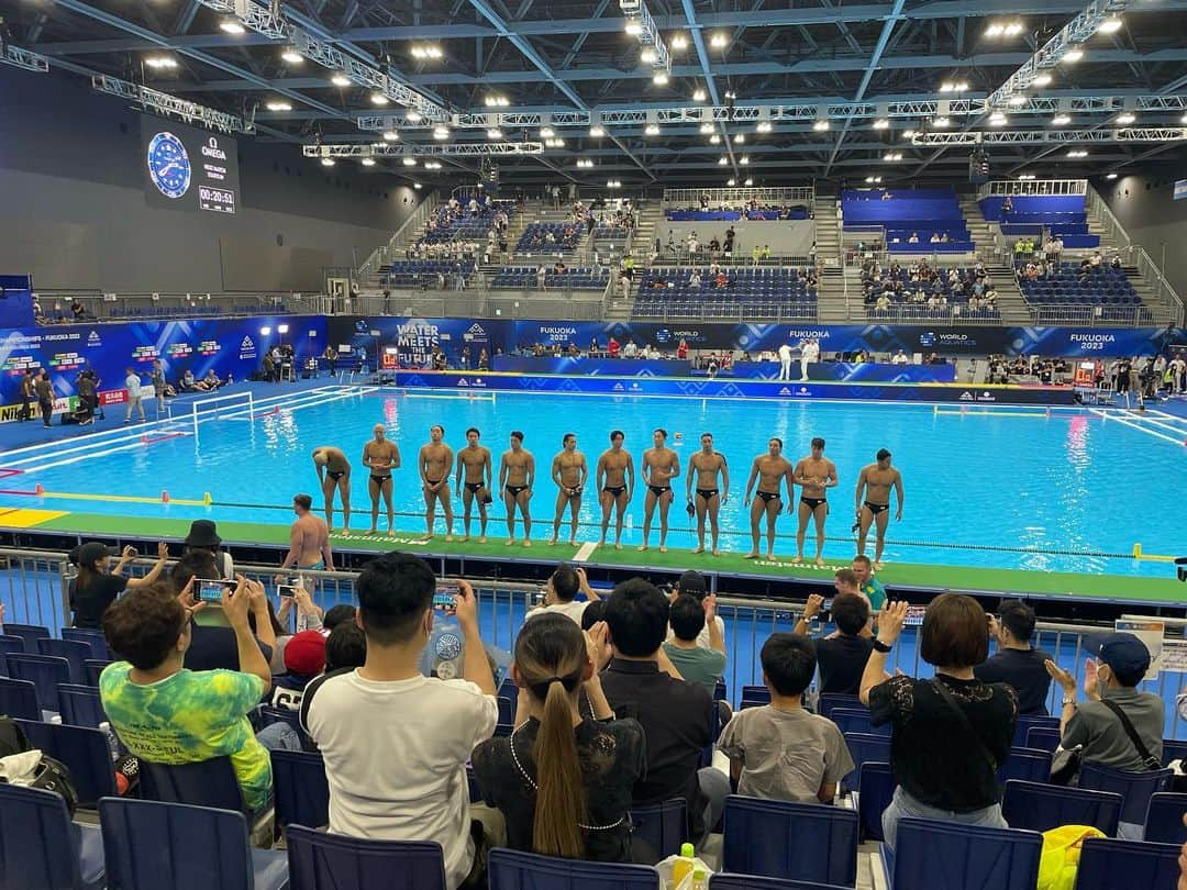 下山英哉さんのインスタグラム写真 - (下山英哉Instagram)「世界水泳❗️水球観戦🤽  ポセイドンジャパン戦から 世界ランキング上位同士の激戦まで！  水中の格闘技に釘付けです♪  #世界水泳 #福岡開催 #日本開催 #2回目 #水球 #ポセイドンジャパン #水中の格闘技 #激しいポジション取り  #迫力あるシュート #やりたい #生まれ変わったら絶対やる #watermeetsthefuture  #worldaquaticschampionships  #fukuoka」7月30日 12時05分 - shimoyama.hideya