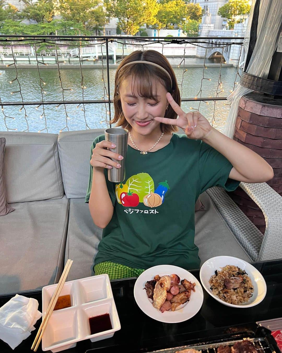 上枝恵美加さんのインスタグラム写真 - (上枝恵美加Instagram)「生誕・BBQイベント🍖 ありがとうございました！！ 世界イチの幸せ者だ！！  1部も2部も私デザインのグッズTシャツで参戦 ☺︎ お揃いいっぱいいて嬉しかった〜！」7月30日 12時30分 - emika_kamieda