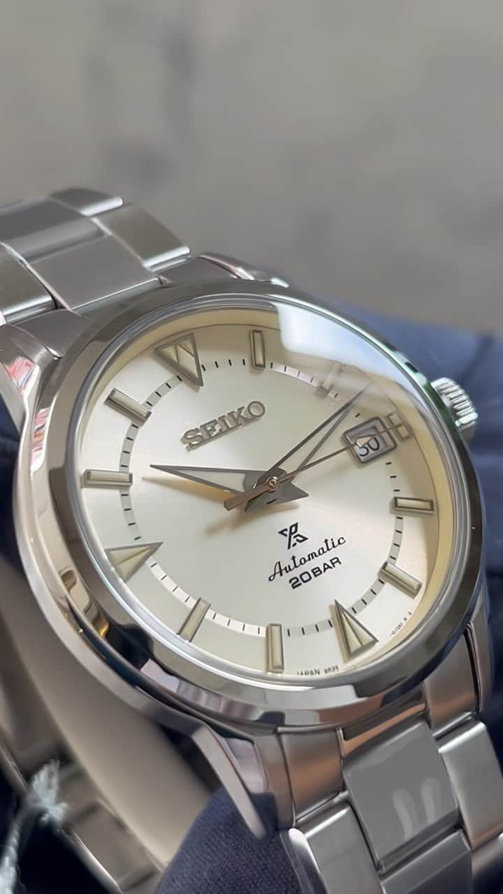 NAKANIWA WISPのインスタグラム：「A new interpretation of the distinctive design of the "SEIKO Alpinist Original Model" released in 1959 has been reconstructed in a modern way and fused with the latest technology. The watch is equipped with a curved sapphire glass and is water resistant to 20 atmospheres. The indexes, hour and minute hands, as well as the tip of the seconds hand are coated with a warm-colored lumibrite, making this a model with specifications that make it a full-fledged sports watch, but with a sophisticated appearance that is also suitable for business scenes and other all-round activities.  ■DATA SEIKO PROSPEX Alpinist Ref:SBDC145 20BAR ￥93,500-  ■ Inquiry NAKANIWA WATCH 4-10-3 Minamisenba, Chuo-ku, Osaka-shi, 542-0081 TEL: 06-6251-7573 Open from 11:00 to 18:30 Closed on Wednesdays LINE ID: @910caqbg  #NAKANIWA #NAKANIWAWATCH #仲庭時計店 #心斎橋 #大阪 #osaka #腕時計 #watch #Japanwatch #SEIKO #セイコー #PROSPEX #プロスペックス #Alpinist #アルピニスト #ビジネスウオッチ #夏コーデ #SBDC145 #登山 #登山家 #山岳」