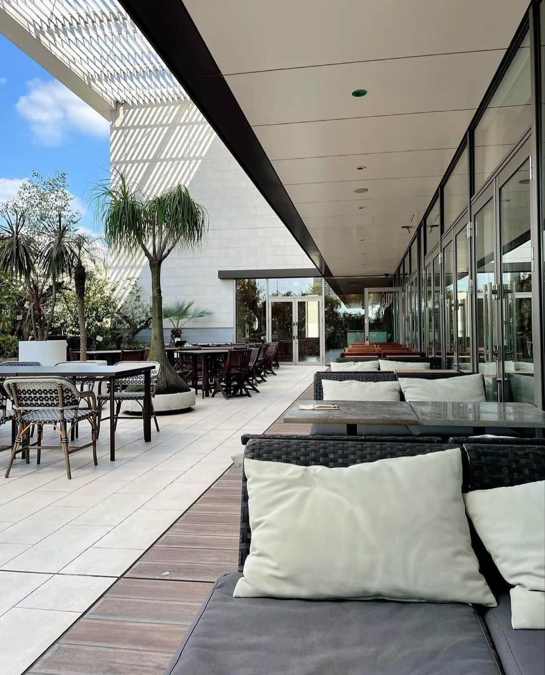 西出薫のグルメインスタ