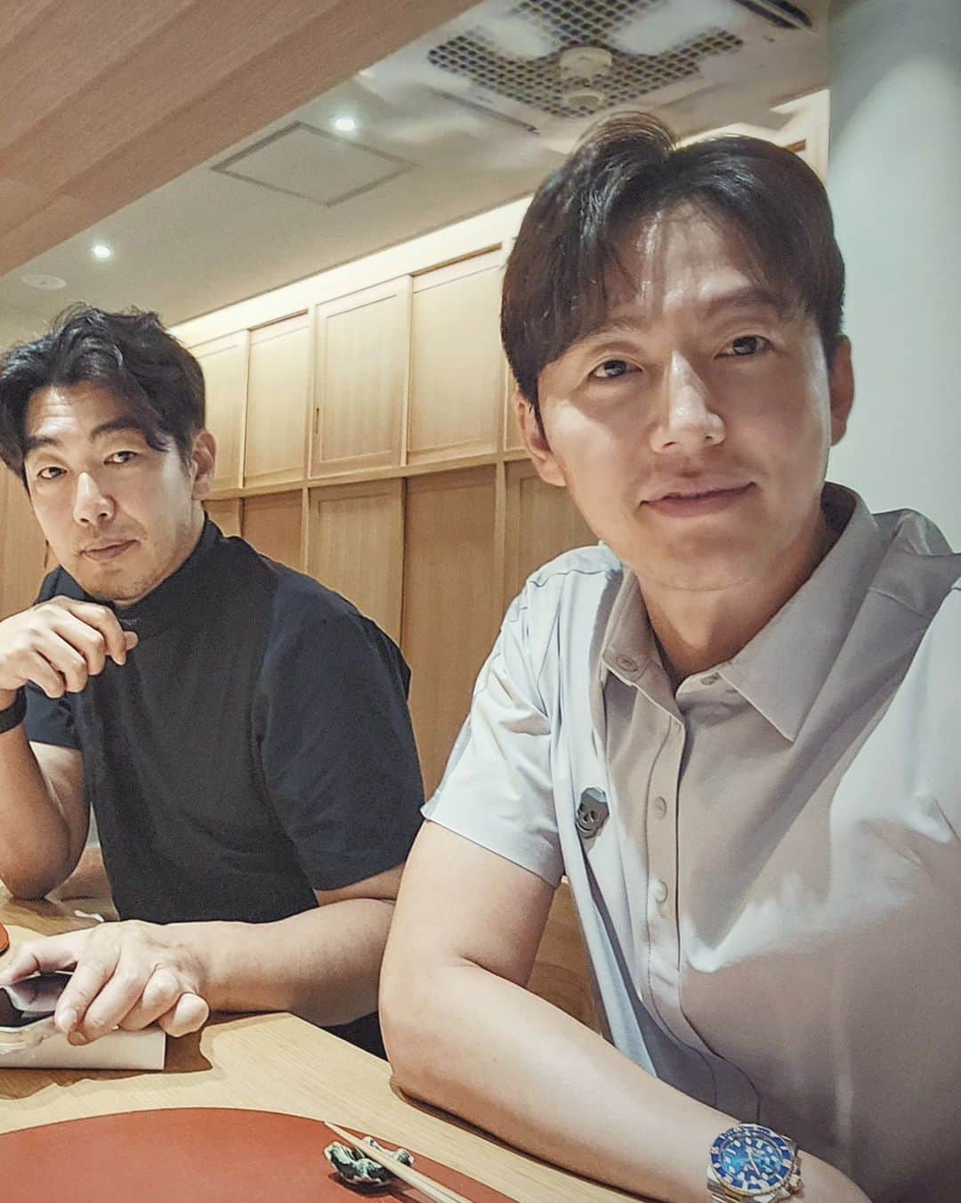 イ・ジョンジンさんのインスタグラム写真 - (イ・ジョンジンInstagram)「좋은사람과 좋은식사^^ 신나는 지난주~ 옥상아니고 식당에서만났다 ㅎㅎ」7月30日 14時13分 - jung.jin.lee_