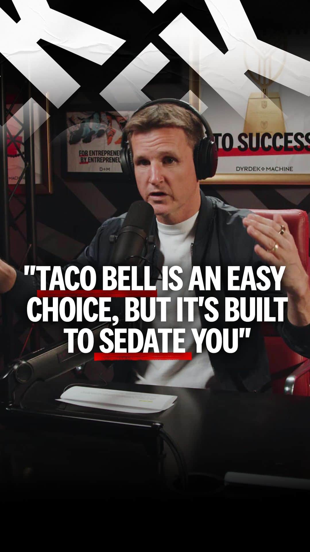 ロブ・ディアデックのインスタグラム：「You wouldn’t have gone to Taco Bell if you decided to go to the gym.   #BuildWithRob Episode 107 out NOW!」