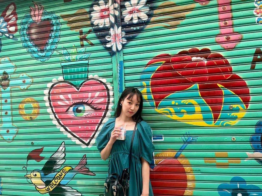 NOHANAのインスタグラム：「・ ✝️👁💘🌺 ・ #沖縄 #沖縄旅行 #沖縄観光 #国際通り #裏路地 #夏 #okinawa #okinawatrip #okinawa_love」