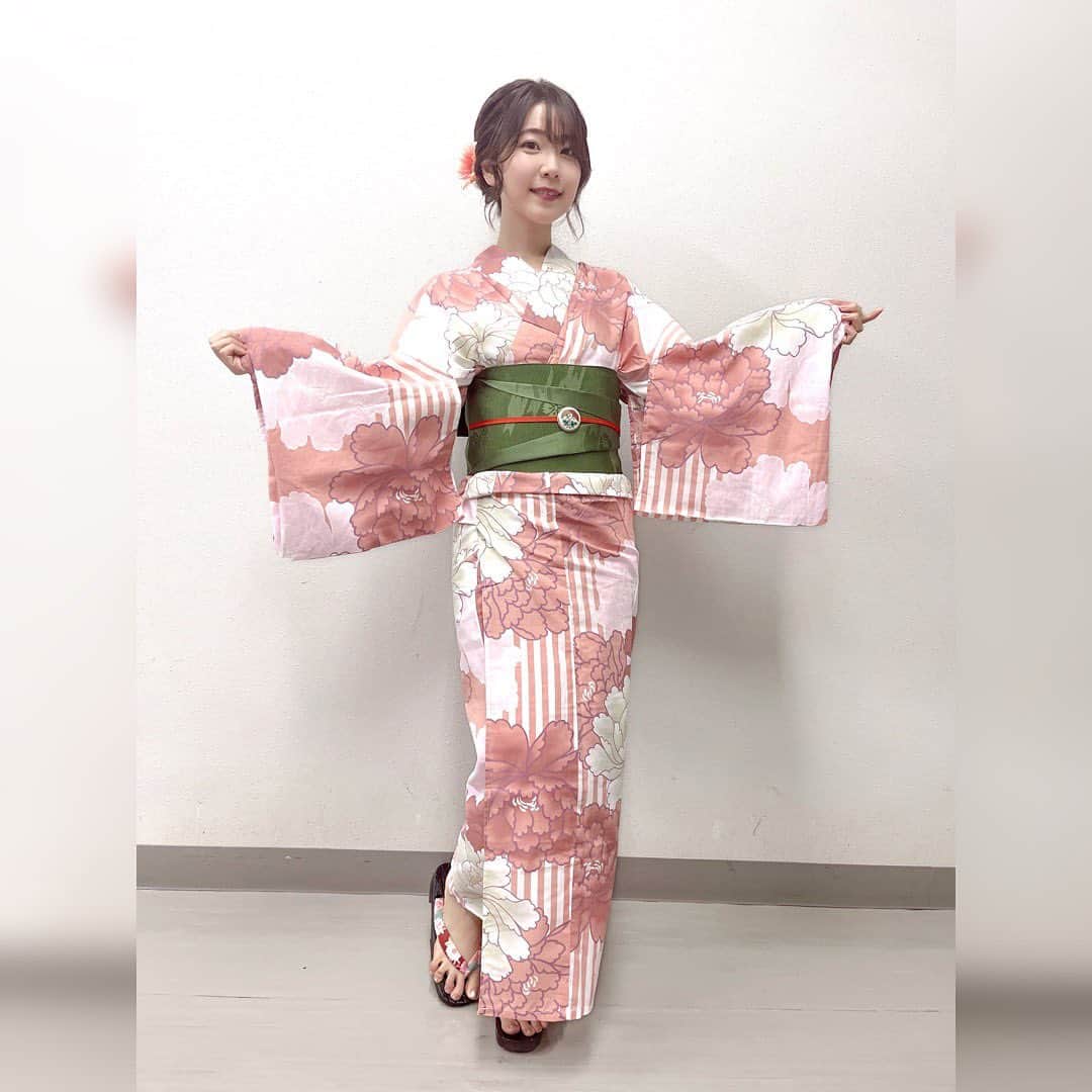 のインスタグラム：「2023/07/30 #土オフ名古屋女子会  @wasou_kajiura さんにご提供頂いた 可愛い浴衣を着させて頂きました！  ピンクと緑で、好きな色が詰まってて これだ！ってなった浴衣でした。 普段着ない色の浴衣をこうやってお仕事で着れるの 本当にありがたいですね。来年も浴衣着たいなぁ〜！」