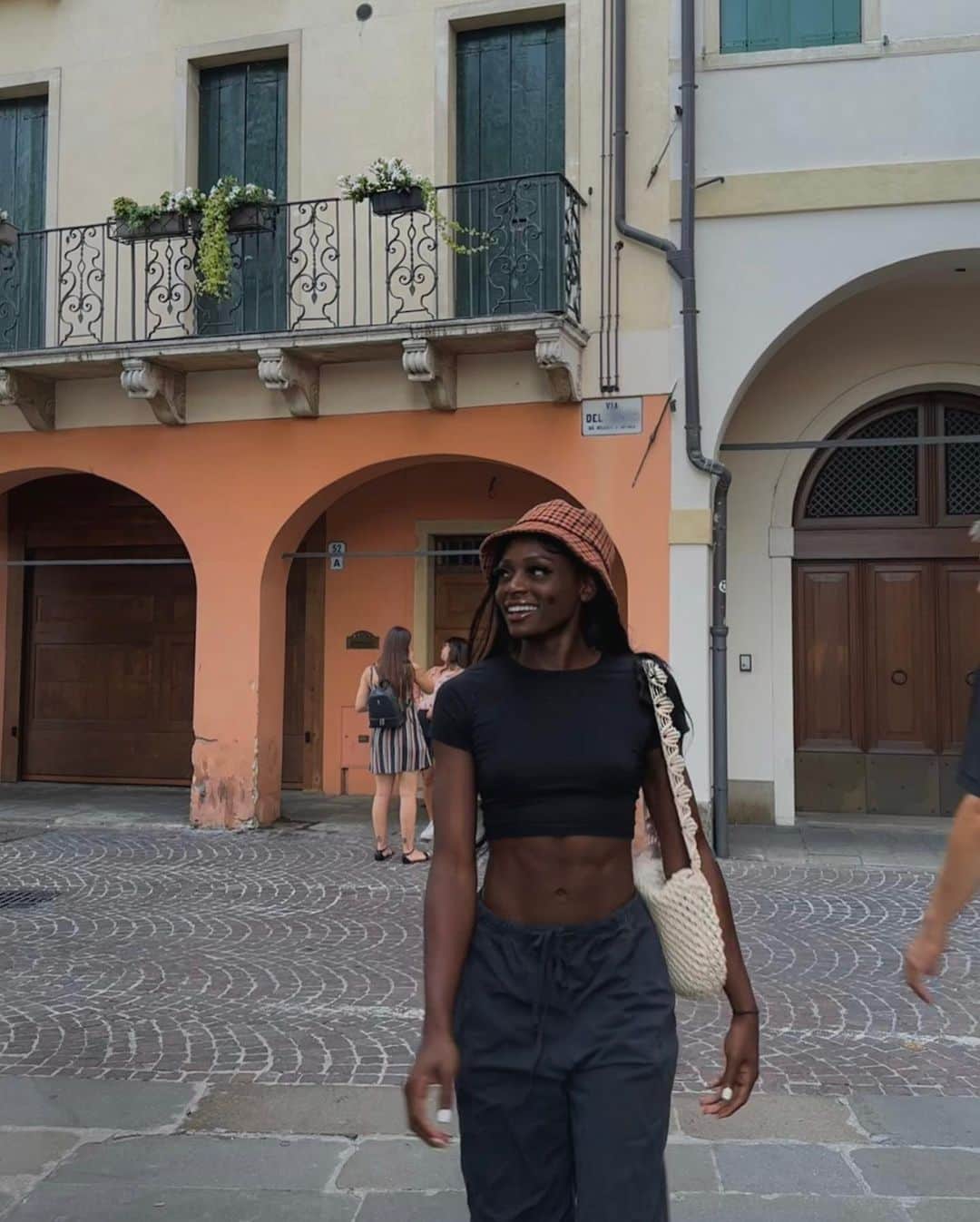 ダリル・ニータのインスタグラム：「pago pago 🇮🇹❤️‍🔥」