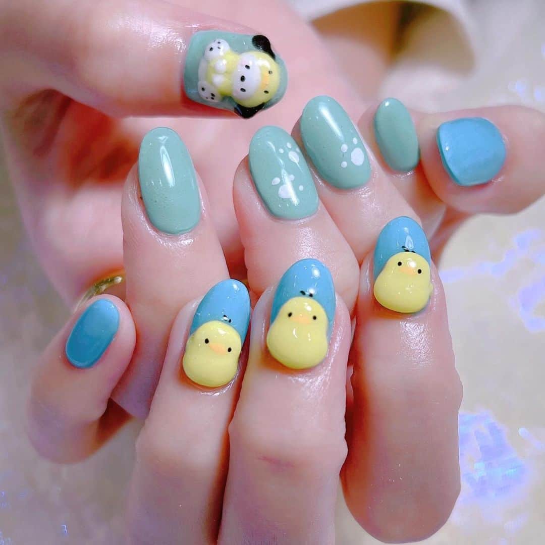 なかやまちえこのインスタグラム：「🐥🐥🐥⠀ ⠀ #nail #nails #nailart #ネイル #美甲 #ネイルアート  #japanesenailart #manucure #japanesenails #manicurist #gelnails #أظافر #네일아트 #미용  #เพ้นท์เล็บ #artedeuñas #เพ้นท์เล็บเจล #ジェルネイルデザイン #ネイルデザイン #nagelkunst @aby_sharenail」
