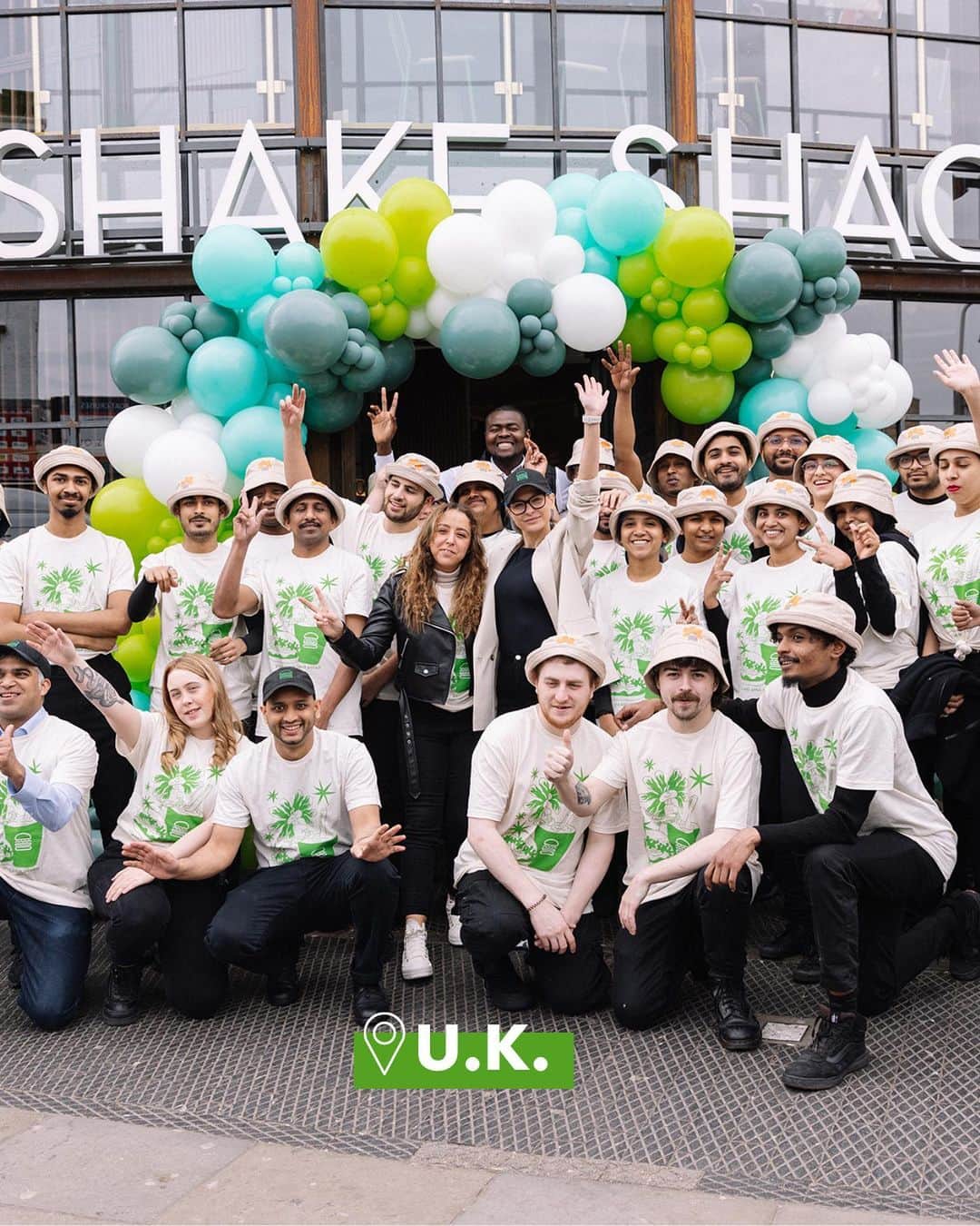 SHAKE SHACKさんのインスタグラム写真 - (SHAKE SHACKInstagram)「Thinking of our Shack ...