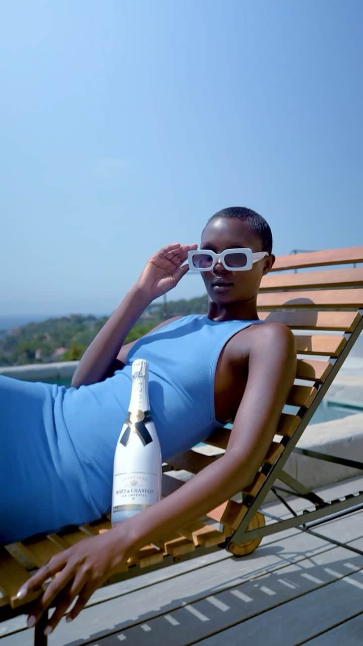Moët & Chandon Officialのインスタグラム：「Ice Impérial by the pool. The must-have sip when you step out of the water.  #IceImperial #ToastWithMoet #MoetChandon  This material is not intended to be viewed by persons under the legal alcohol drinking age or in countries with restrictions on advertising on alcoholic beverages. ENJOY MOËT RESPONSIBLY.」